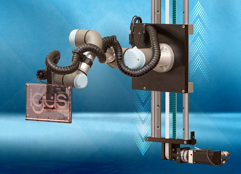 7º eje de igus para ampliar el alcance del robot