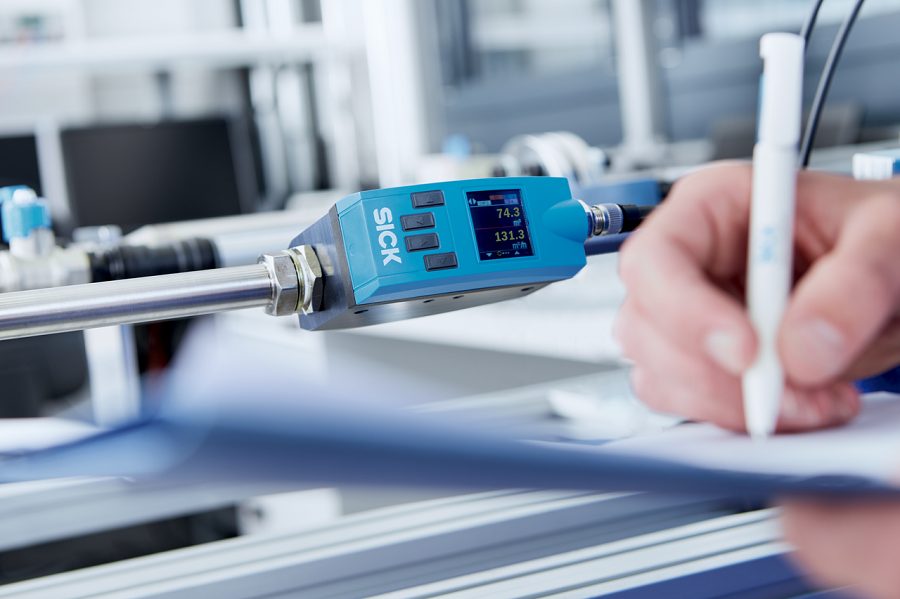 Nuevo sensor multifuncional FTMg de SICK: el pequeño gran ahorrador