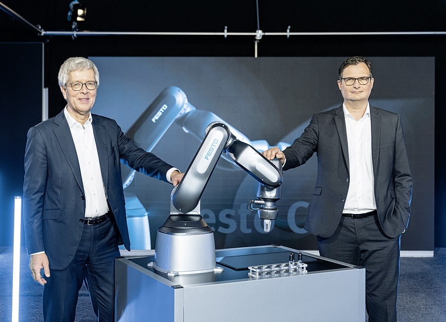 Una nueva era en la colaboración persona-robot: el primer cobot neumático